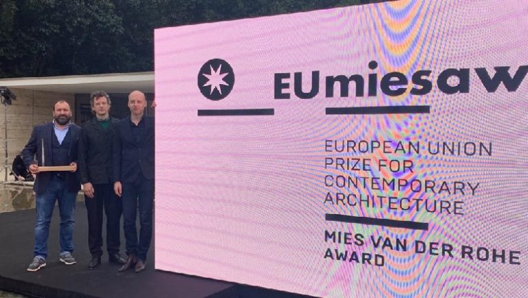 Sheshi ‘Skënderbej’ fiton çmimin e dytë nga BE për arkitekturën bashkëkohore më të mirë në Europë